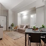 New! Duomo-San Siro - Super Cute Modern Apt, 15Mins To Duomo!
